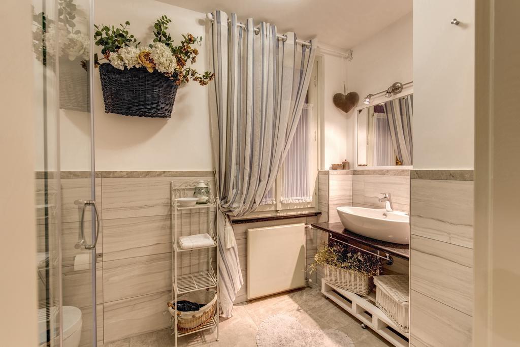 Trevi Miracle Suite Roma Phòng bức ảnh