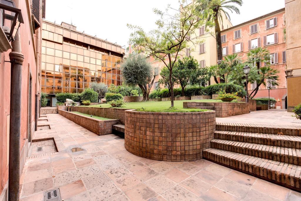 Trevi Miracle Suite Roma Phòng bức ảnh